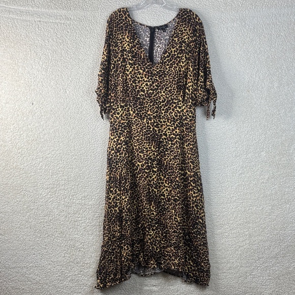 Jessica Simpson Dresses & Skirts - NWT Jessica Simpson Womens Leopard Print V Neck Half Sleeve Belted Dress Size 3X